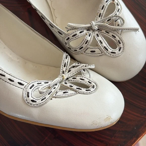 Vintage leather Franco Sarto Women's White Bow kitten Heels - Picture 4 of 11